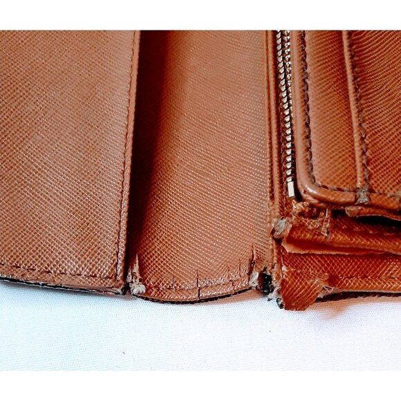 Michael Kors Wallet - Picture 4 of 10